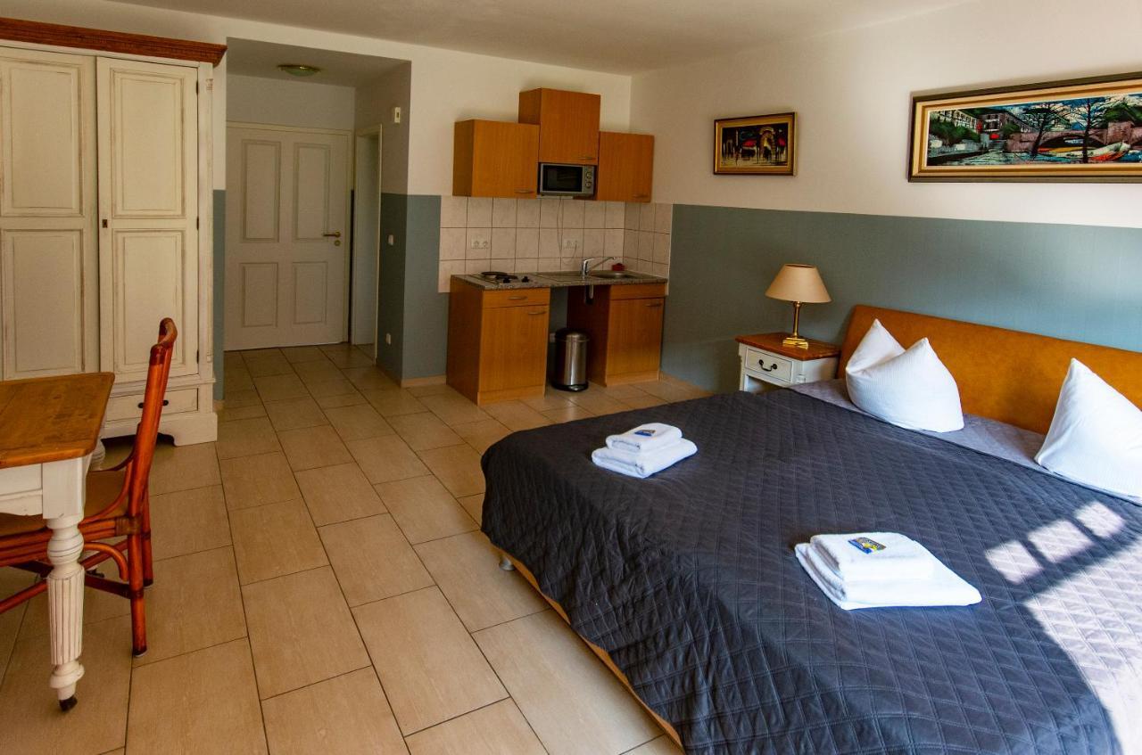 Himmelreich Ruegen Aparthotel Zirkow ภายนอก รูปภาพ